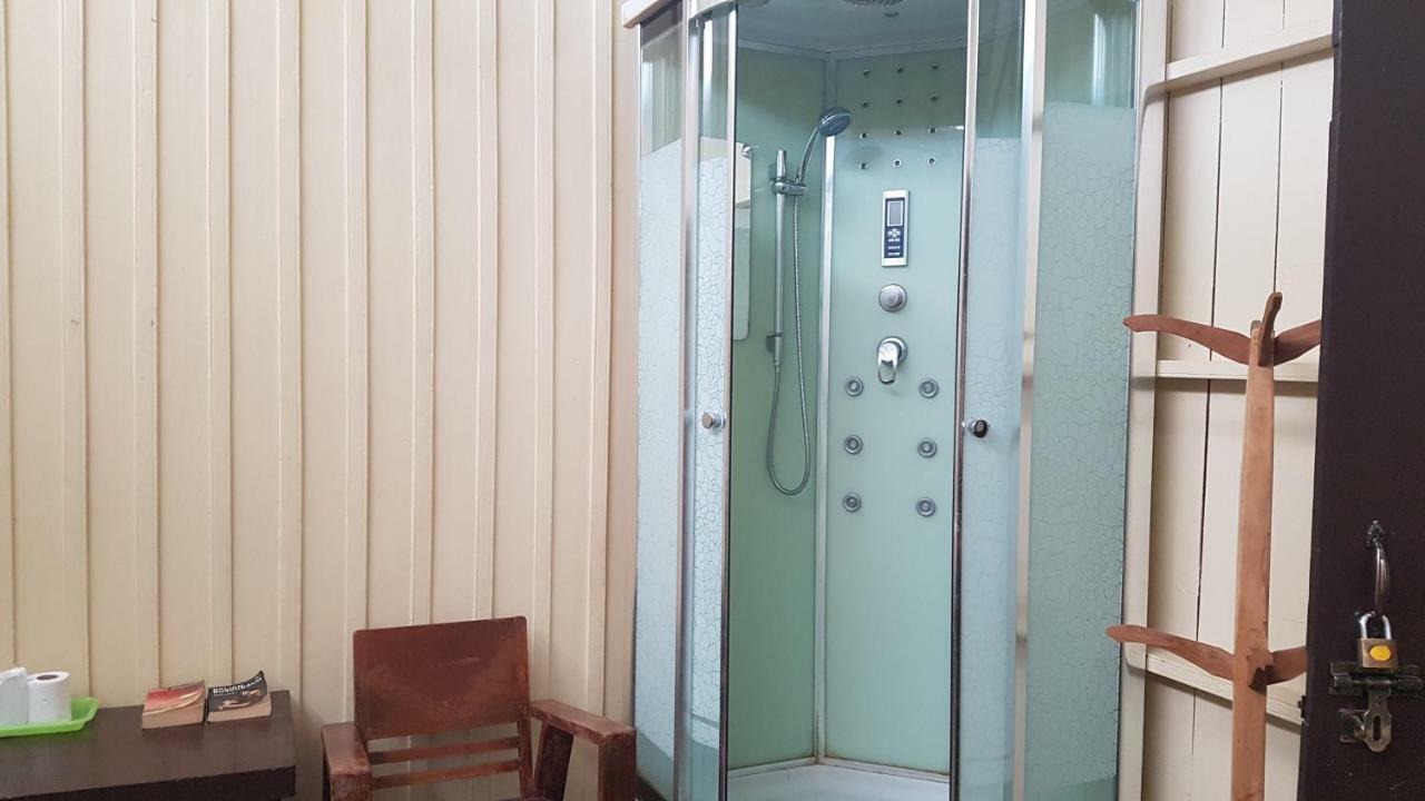The Midtown Hotel And Cafe Транг Екстериор снимка